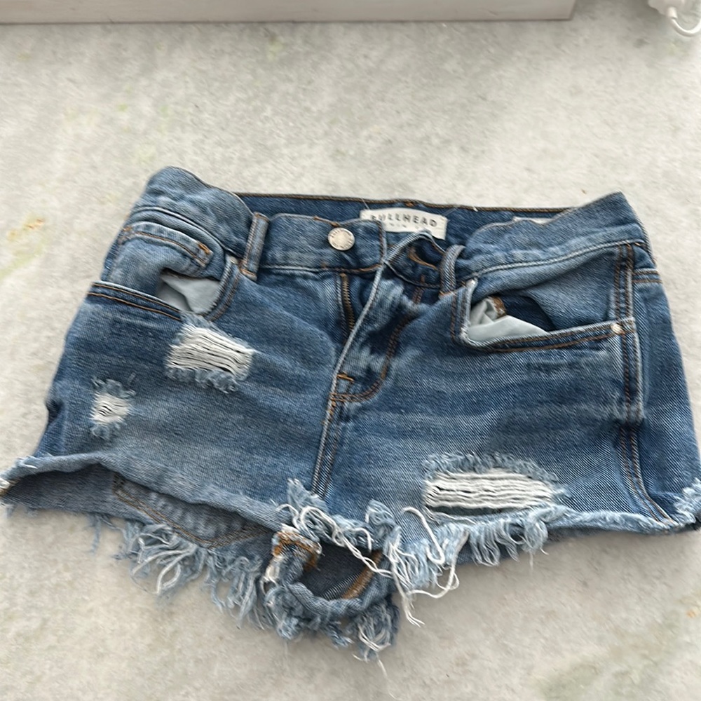 Bullhead high rise jean shorts